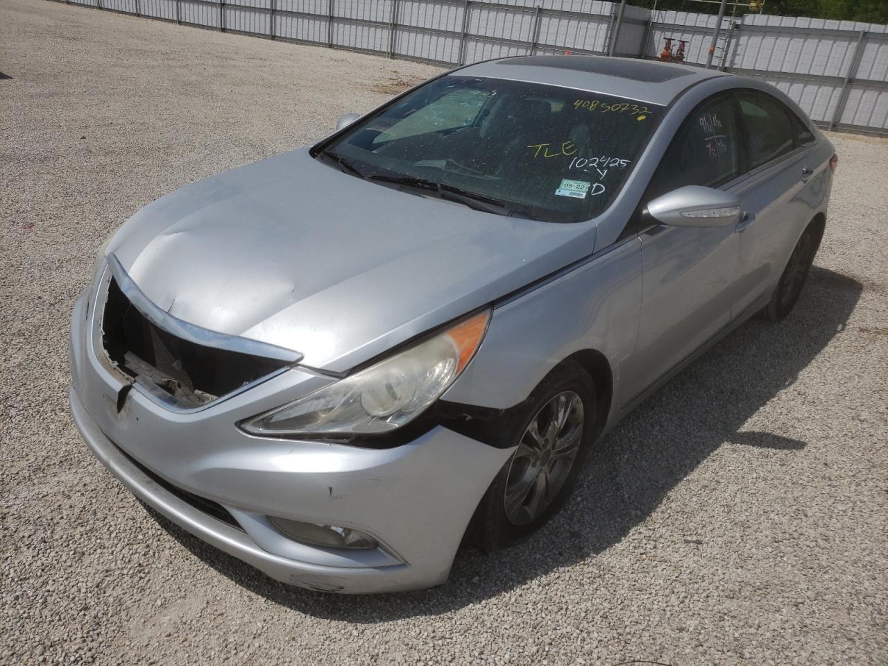 Photo 2 from auction – 2013 HYUNDAI SONATA SE with VIN 5NPEC4ACXDH594070