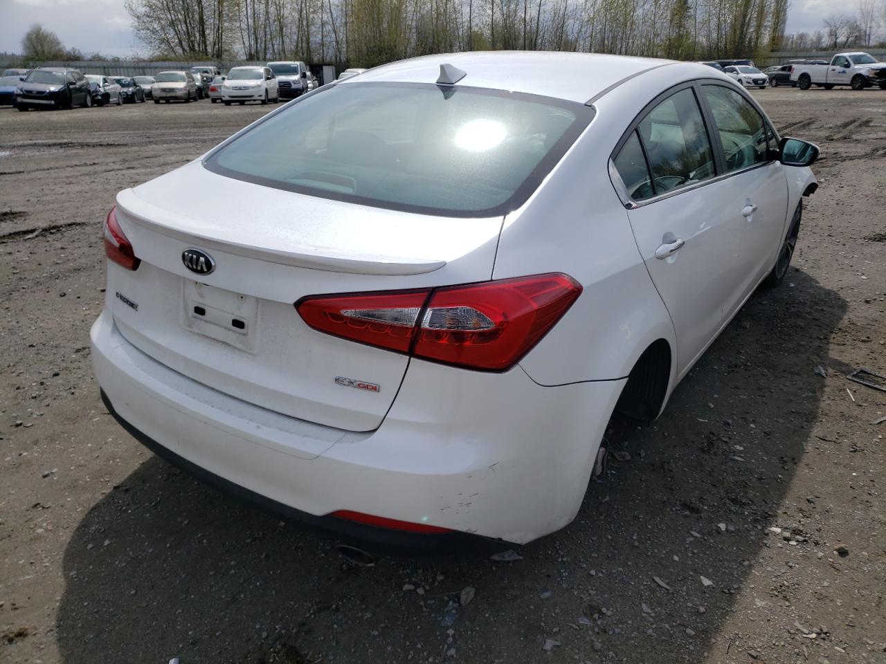 Photo 4 from auction – 2016 KIA FORTE EX with VIN KNAFZ4A86G5450158