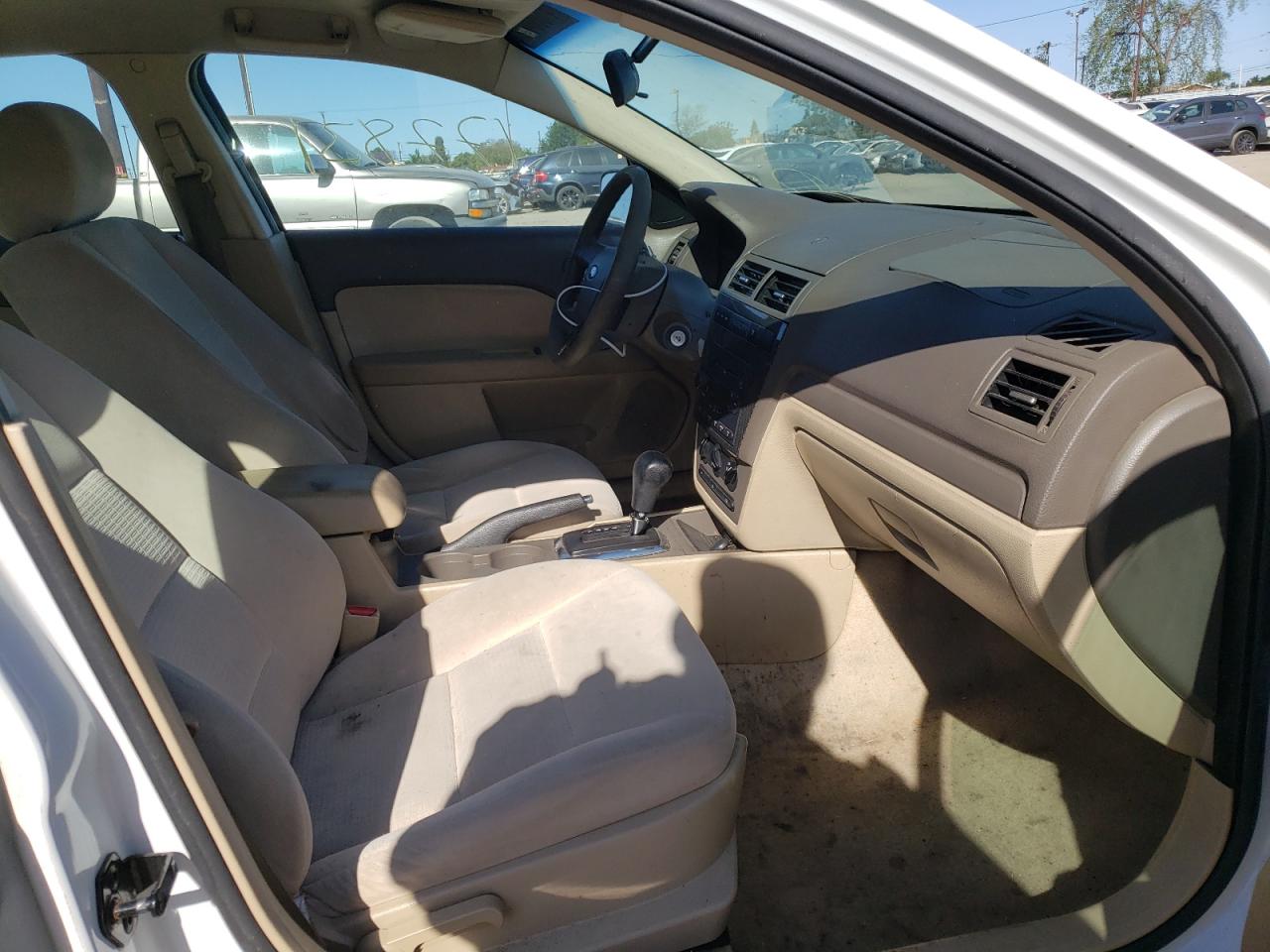Photo 5 from auction – 2006 FORD FUSION SE with VIN 3FAFP07176R192519
