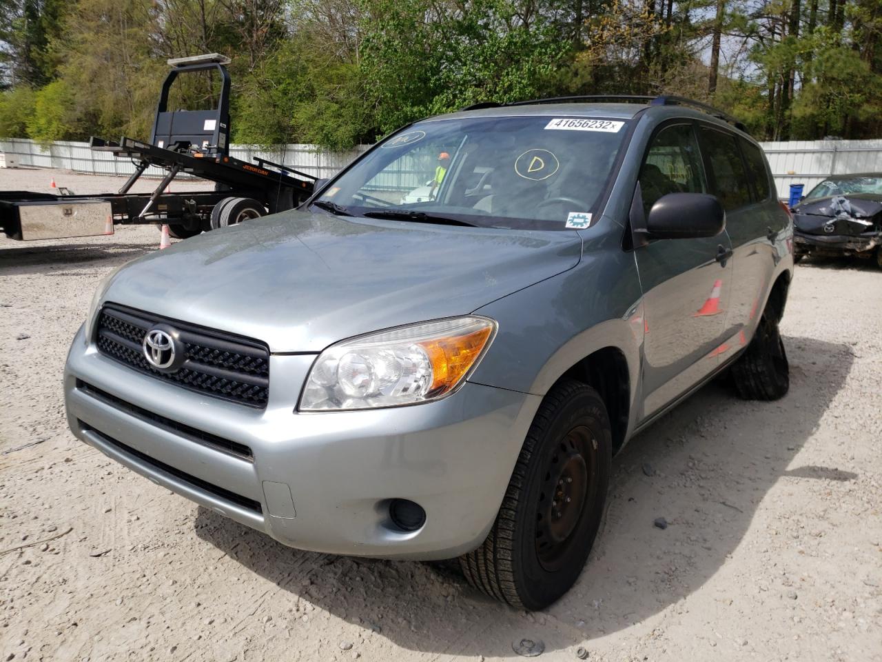 Photo 2 from auction – 2007 TOYOTA RAV4 with VIN JTMZD33V876052567