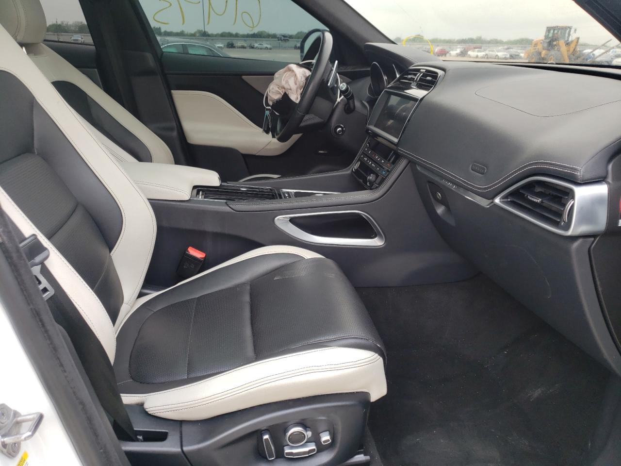 Photo 5 from auction – 2019 JAGUAR F-PACE S with VIN SADCM2FV9KA393384