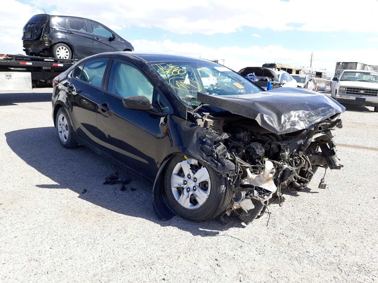 KIA FORTE LX 2017 with VIN 3KPFK4A72HE115435 - Photo from auction