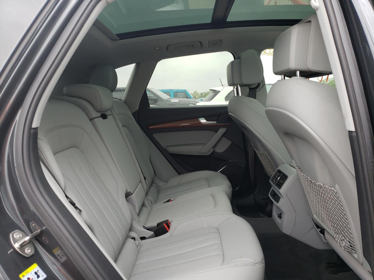 Photo 6 from auction – 2021 AUDI Q5 PREMIUM with VIN WA1AAAFY2M2106040