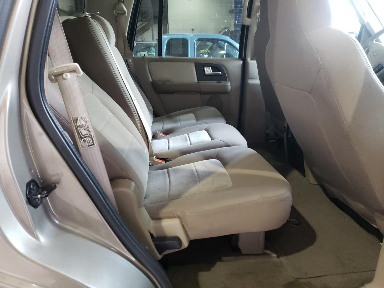 Photo 6 from auction – 2003 FORD EXPEDITION with VIN 1FMPU16L33LC21679