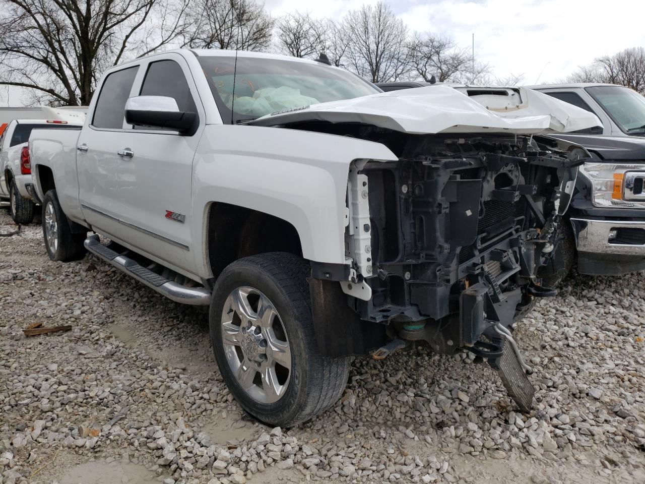 CHEVROLET SILVERADO 2018 with VIN 1GC1KWEY1JF289789 - Photo from auction