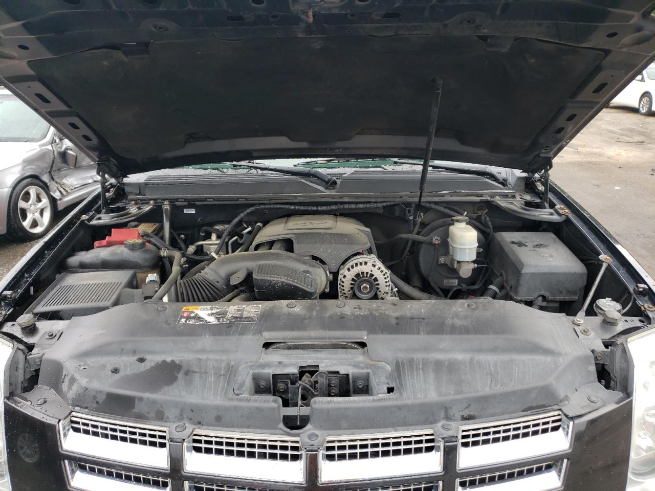 Photo 7 from auction – 2012 CADILLAC ESCALADE L with VIN 1GYS3BEF4CR142371
