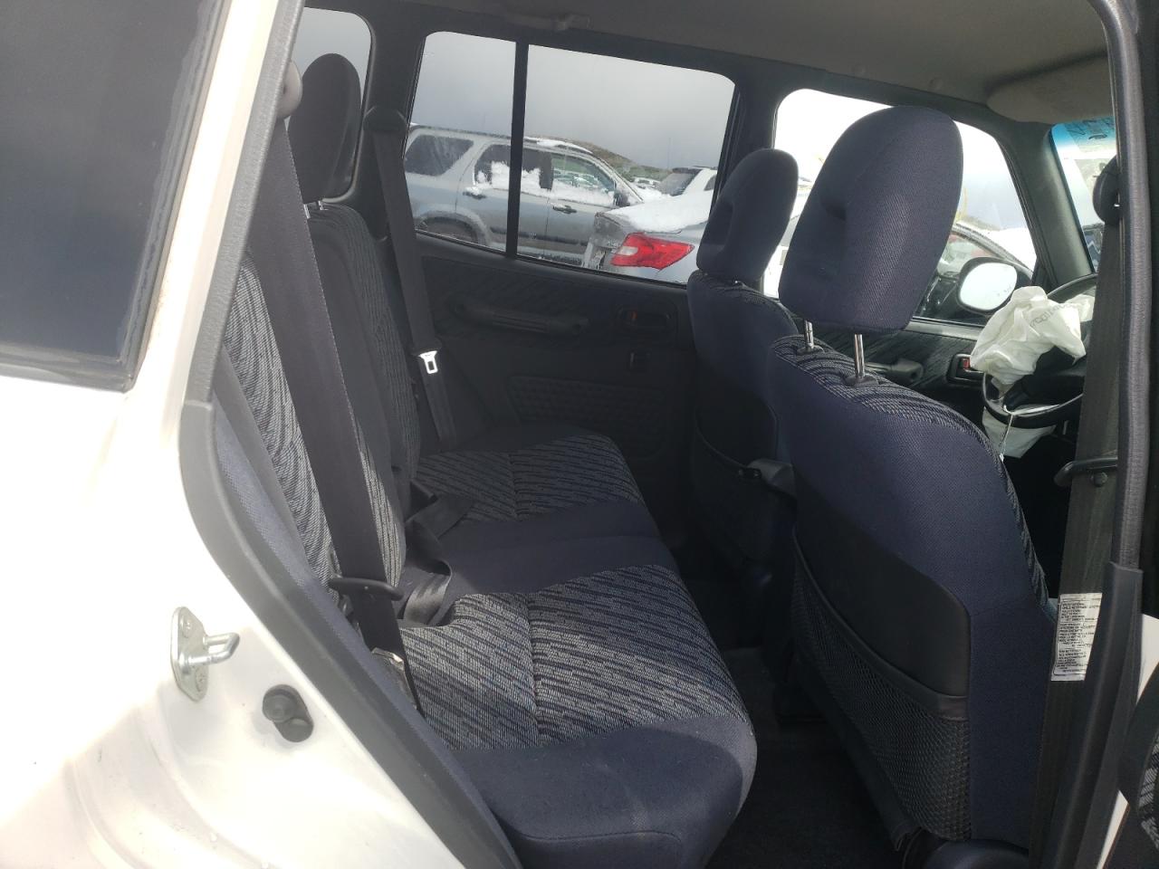 Photo 6 from auction – 1998 TOYOTA RAV4 with VIN JT3HP10V0W0173501