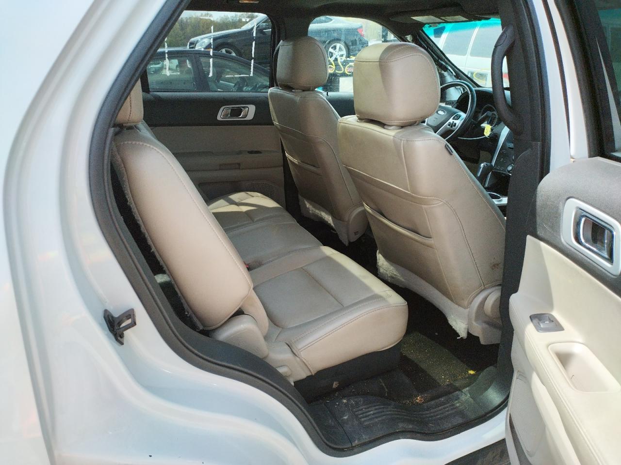Photo 6 from auction – 2013 FORD EXPLORER X with VIN 1FM5K8D80DGA77653