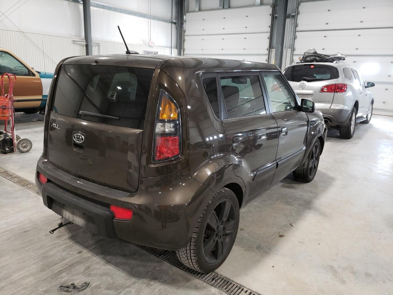 Zdjęcie 4 z aukcji – 2010 KIA SOUL z VIN KNDJT2A2XA7101370