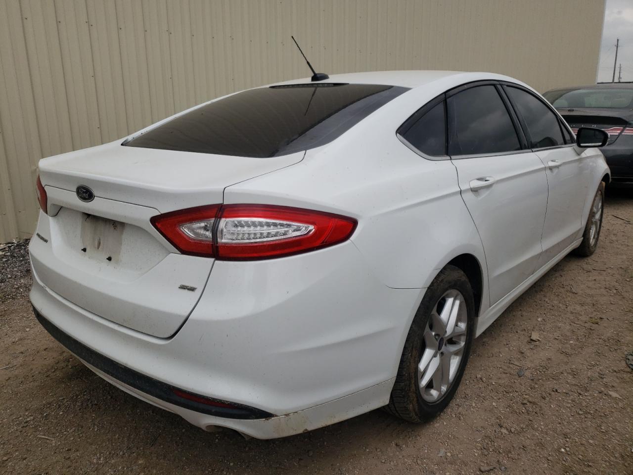 Photo 4 from auction – 2016 FORD FUSION SE with VIN 3FA6P0H7XGR123778