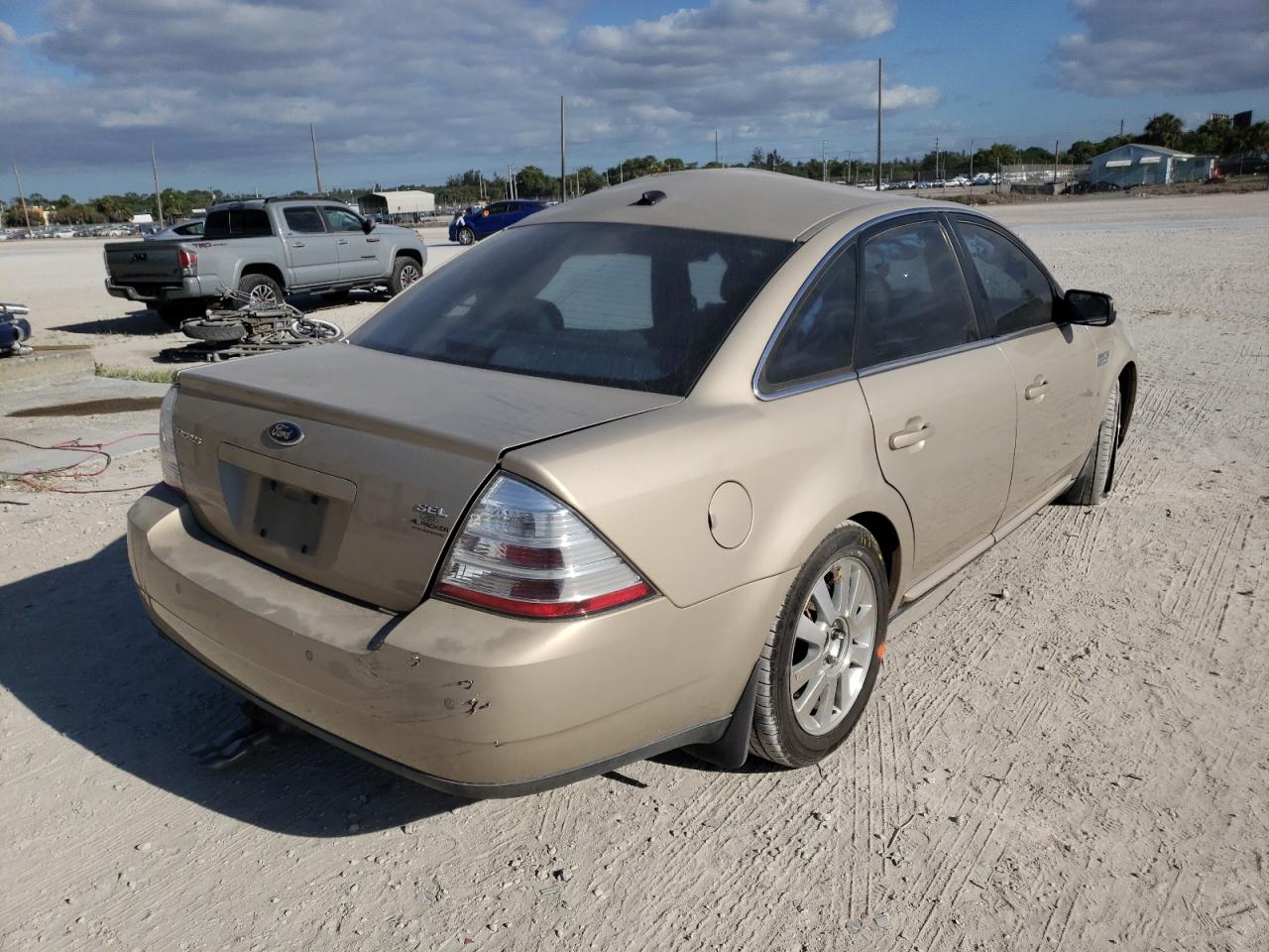 Photo 4 from auction – 2008 FORD TAURUS SEL with VIN 1FAHP24W18G135909