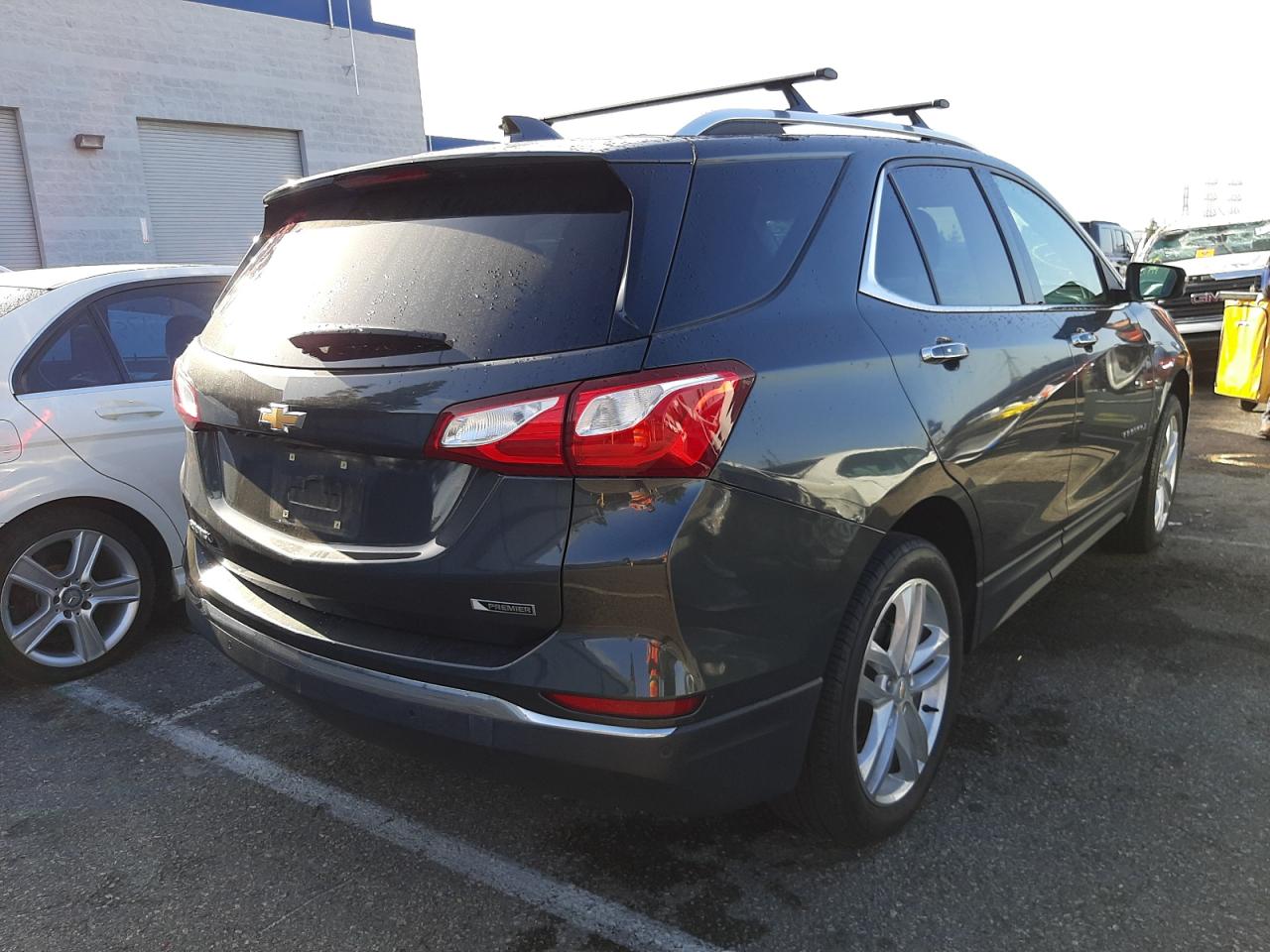 Photo 4 from auction – 2018 CHEVROLET EQUINOX PR with VIN 2GNAXMEV0J6145244