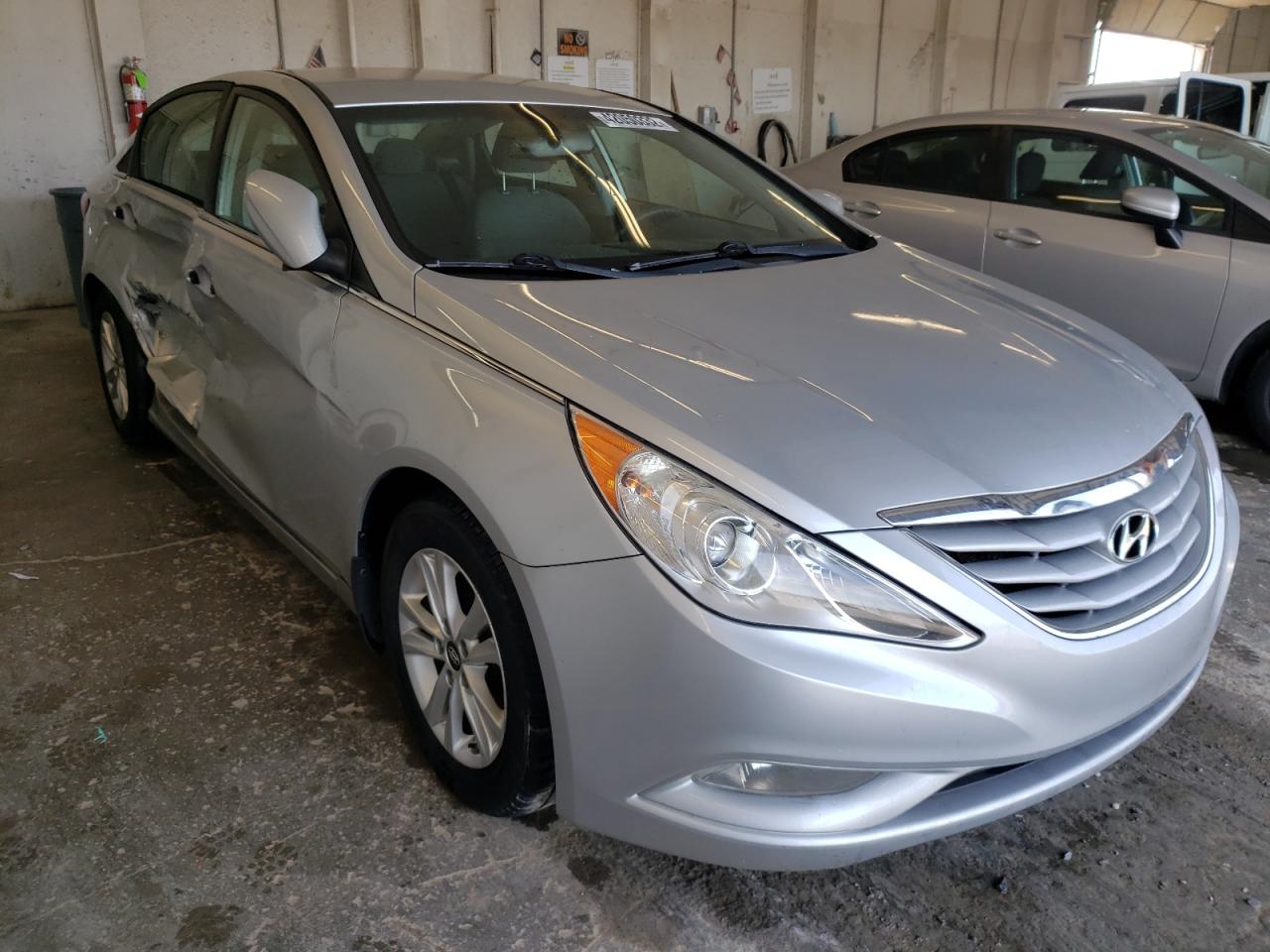 HYUNDAI SONATA GLS 2013 with VIN 5NPEB4AC0DH810334 - Photo from auction