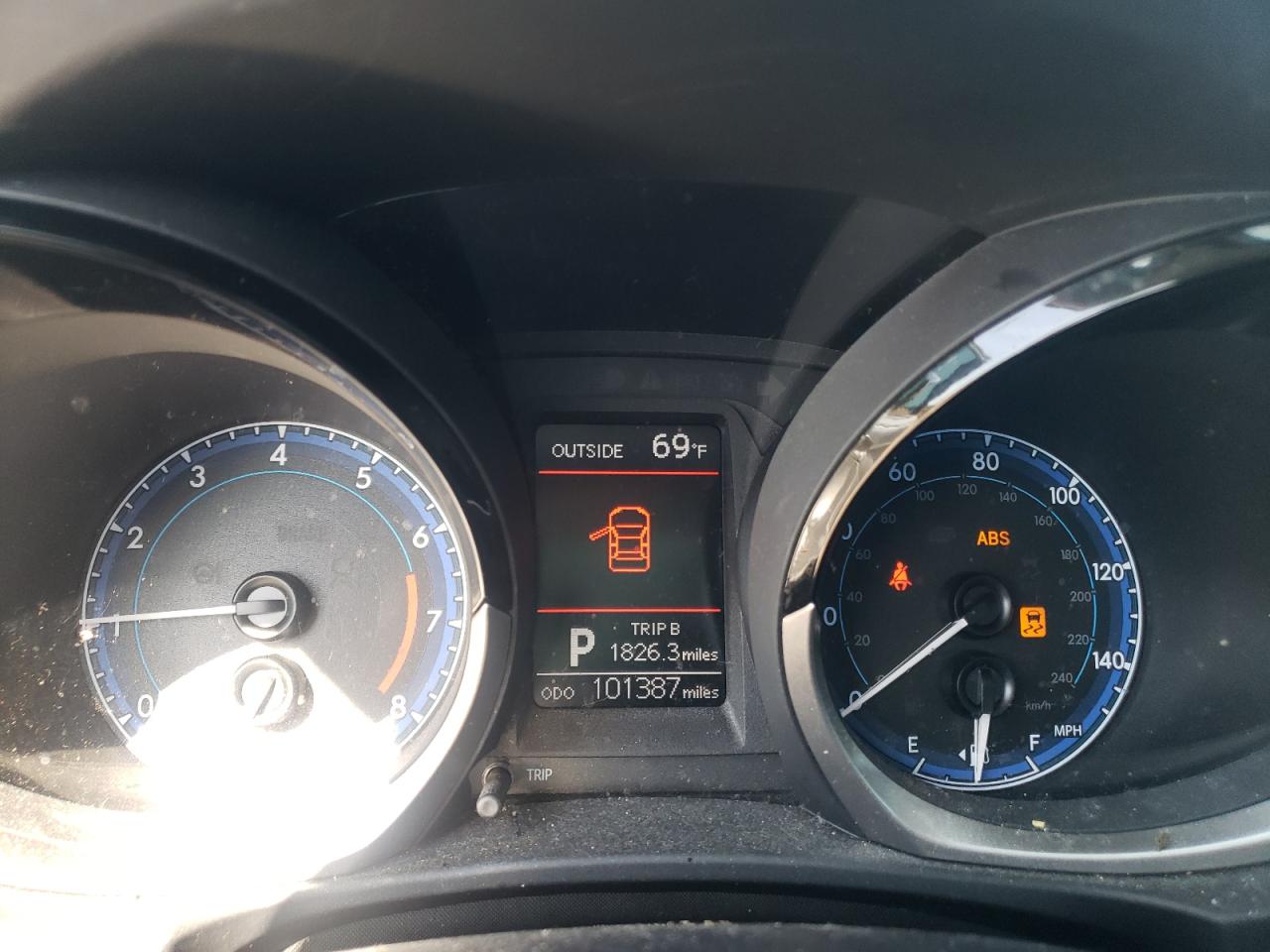 Photo 8 from auction – 2015 TOYOTA COROLLA L with VIN 2T1BURHE9FC403877