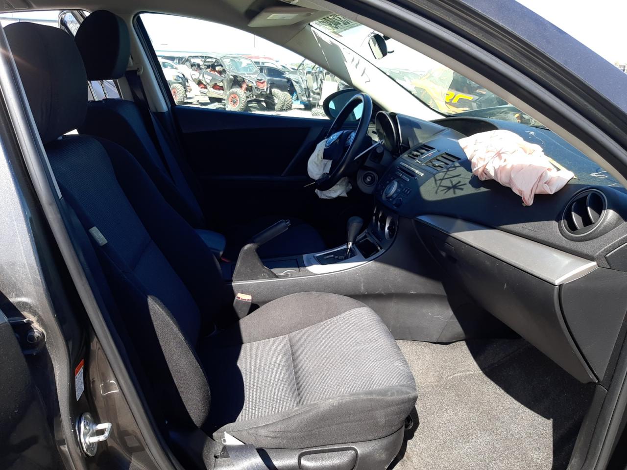 Photo 5 from auction – 2010 MAZDA 3 I with VIN JM1BL1SG1A1221022