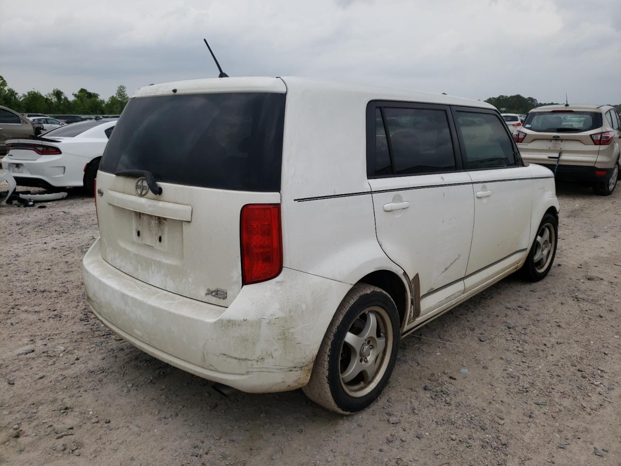 Photo 4 from auction – 2008 SCION XB with VIN JTLKE50E581039017