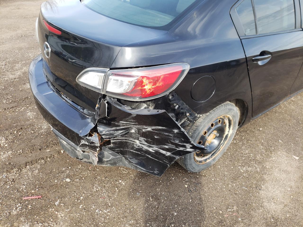 Photo 9 from auction – 2011 MAZDA 3 I with VIN JM1BL1UF8B1443577