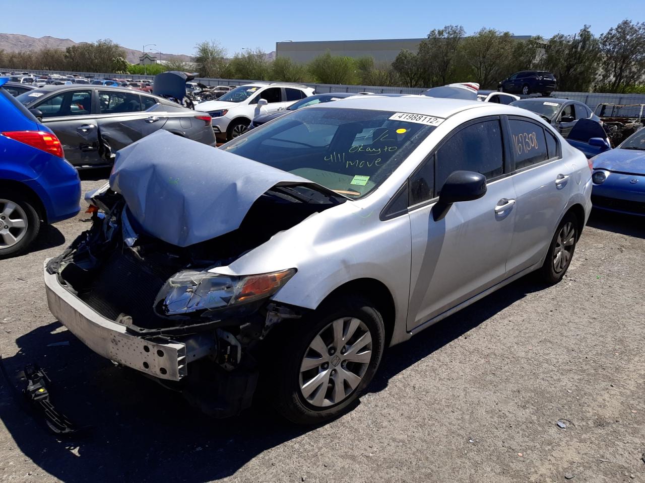Zdjęcie 2 z aukcji – 2012 HONDA CIVIC LX z VIN 2HGFB2F50CH582136