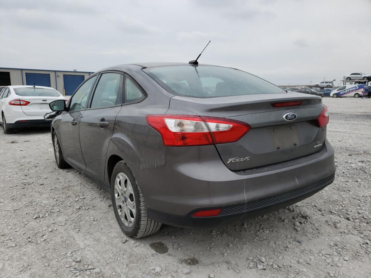 Photo 3 from auction – 2012 FORD FOCUS SE with VIN 1FAHP3F24CL415159