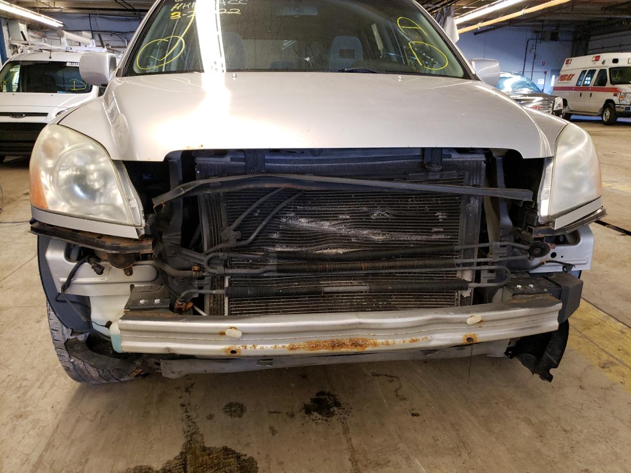 Photo 9 from auction – 2003 HONDA PILOT EX with VIN 2HKYF18423H502756