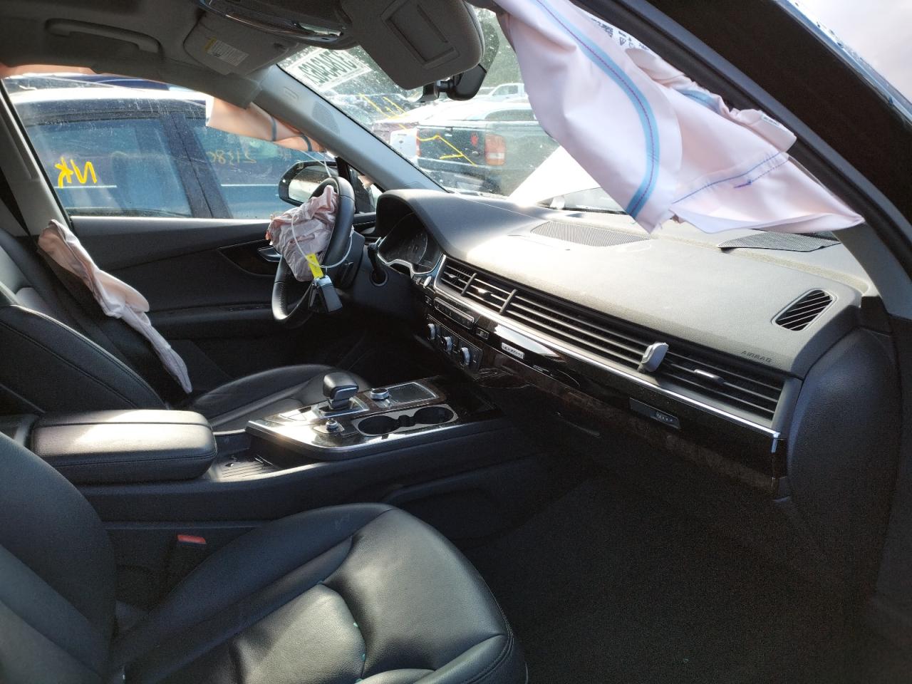 Photo 5 from auction – 2018 AUDI Q7 PREMIUM with VIN WA1LAAF78JD021414