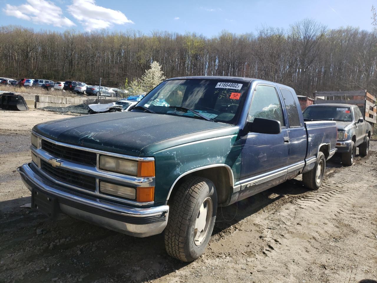 Photo 2 from auction – 1998 CHEVROLET GMT-400 C1 with VIN 1GCEC19M5WE238365