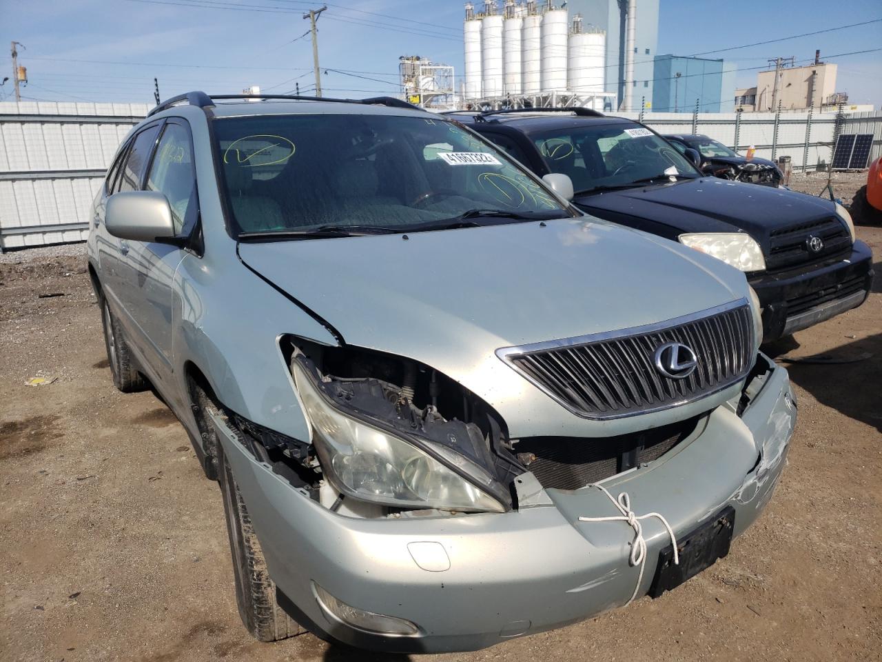 LEXUS RX 330 2004 z numerem VIN JTJHA31U840028232 - Zdjęcie z aukcji