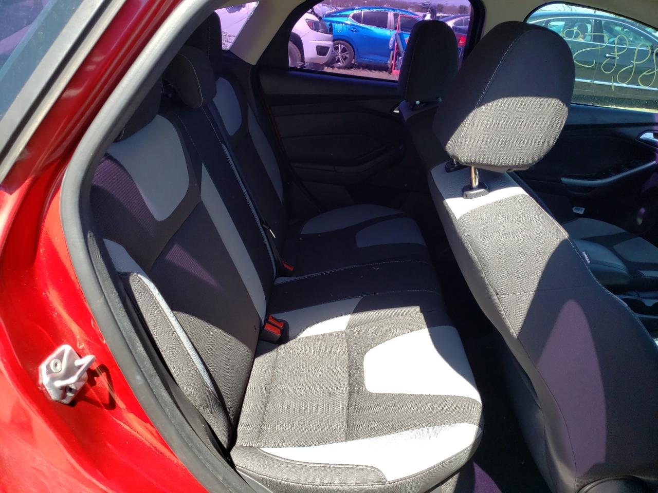 Photo 6 from auction – 2012 FORD FOCUS SE with VIN 1FAHP3K26CL419252