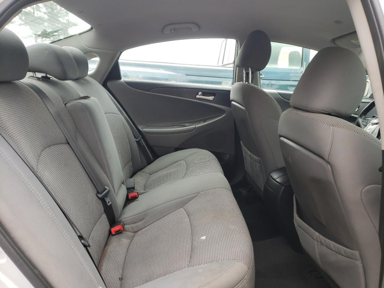 Photo 6 from auction – 2014 HYUNDAI SONATA GLS with VIN 5NPEB4ACXEH939960
