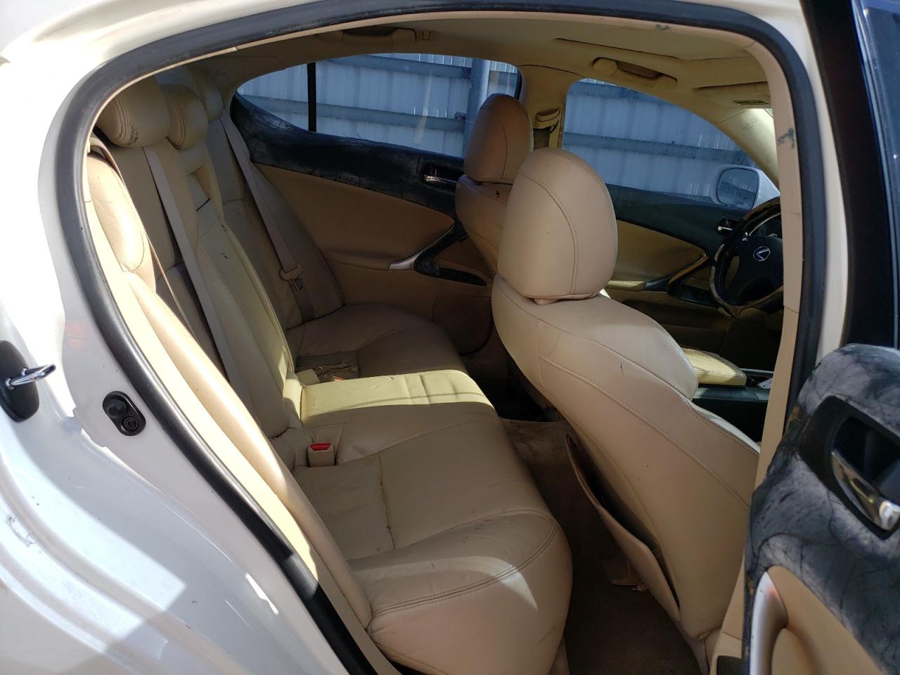 Photo 6 from auction – 2006 LEXUS IS 250 with VIN JTHBK262965000533