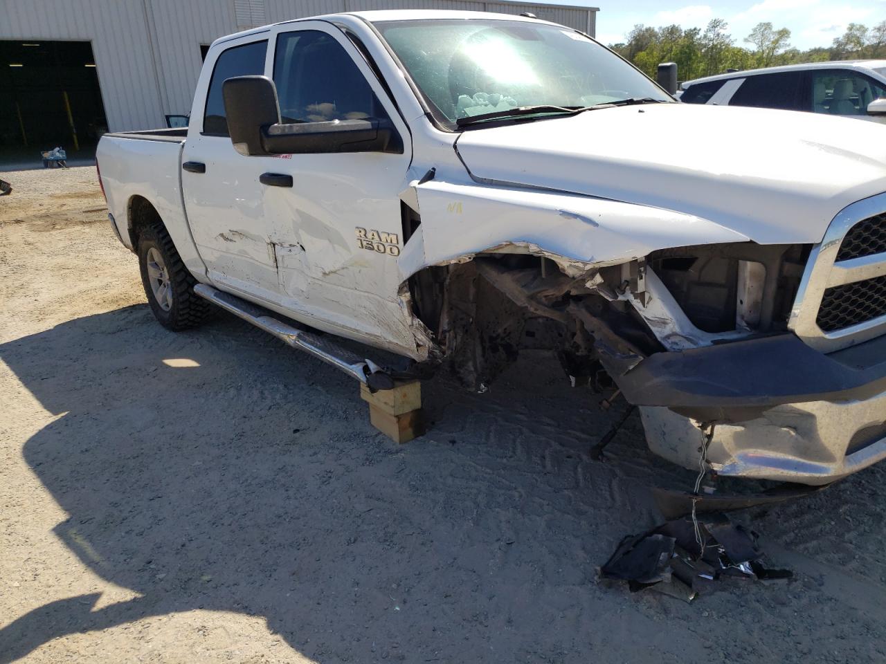 Photo 9 from auction – 2018 RAM 1500 ST with VIN 3C6RR7KT8JG137947