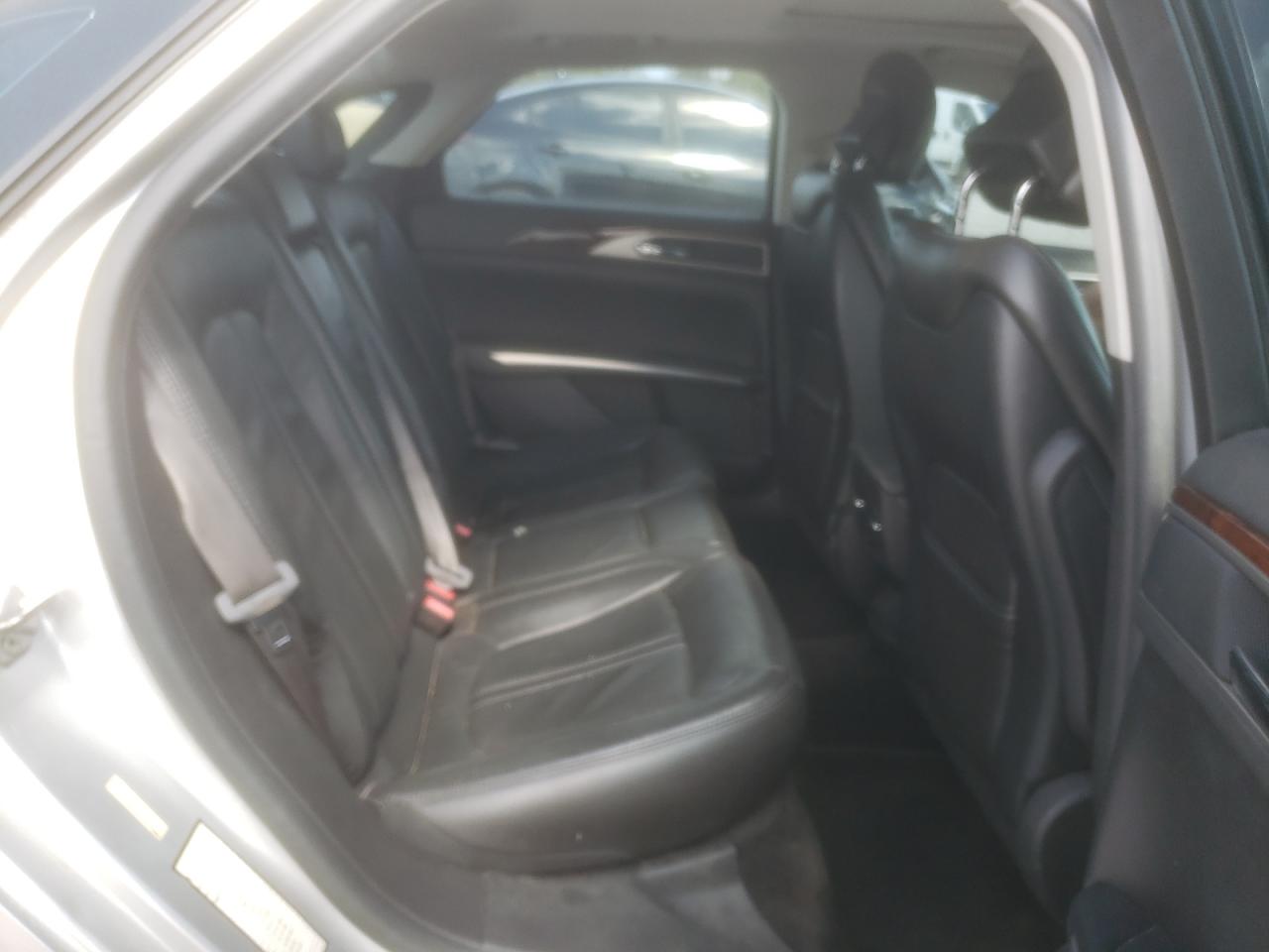 Photo 6 from auction – 2014 LINCOLN MKZ with VIN 3LN6L2GK7ER820986