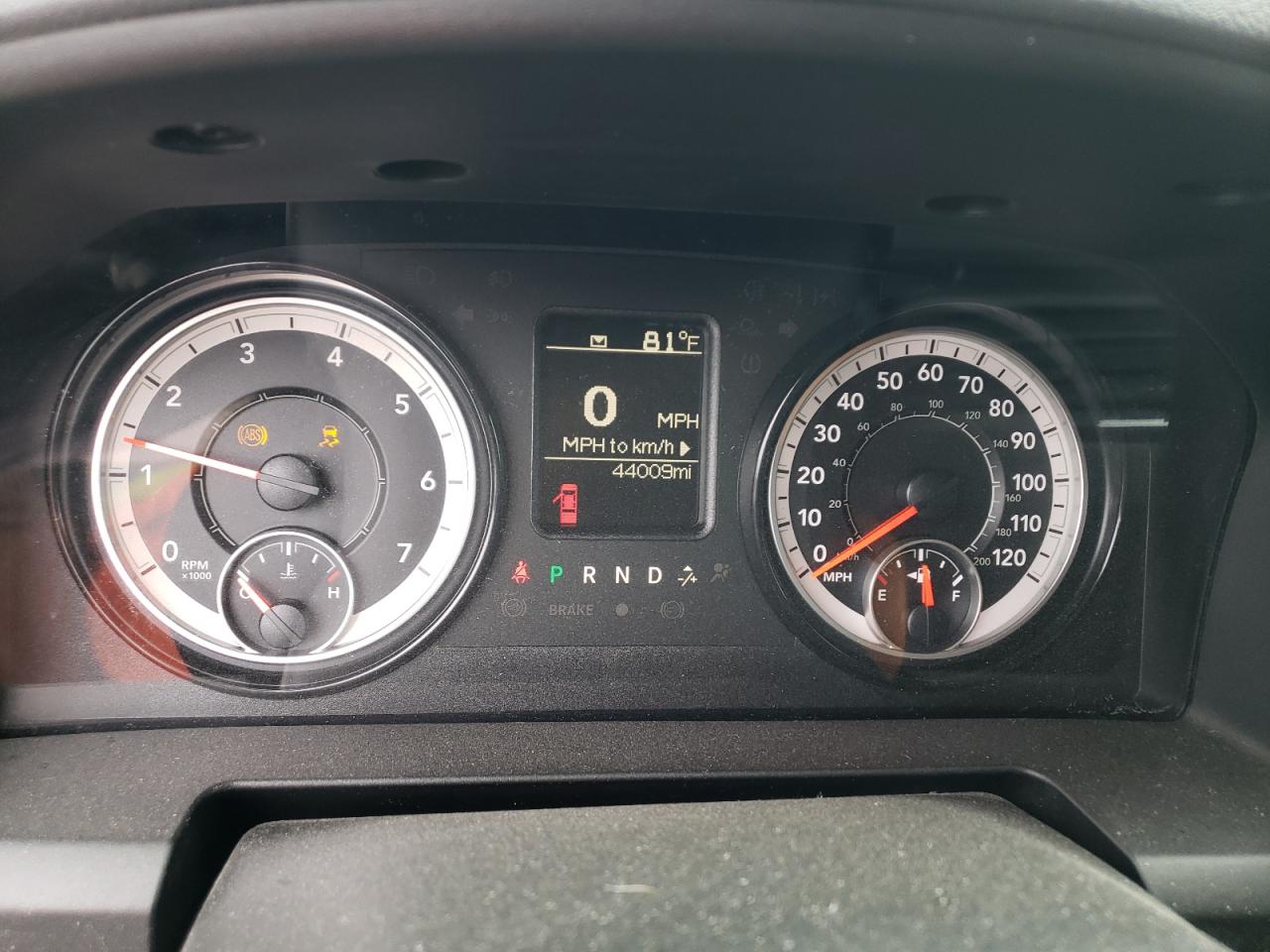 Photo 8 from auction – 2018 RAM 1500 ST with VIN 1C6RR6FGXJS293875