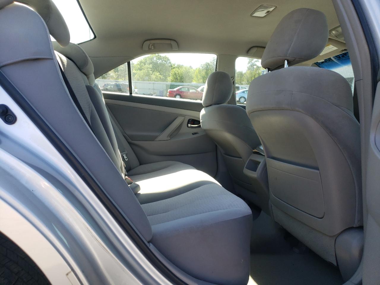 Photo 6 from auction – 2011 TOYOTA CAMRY BASE with VIN 4T1BF3EK5BU628100
