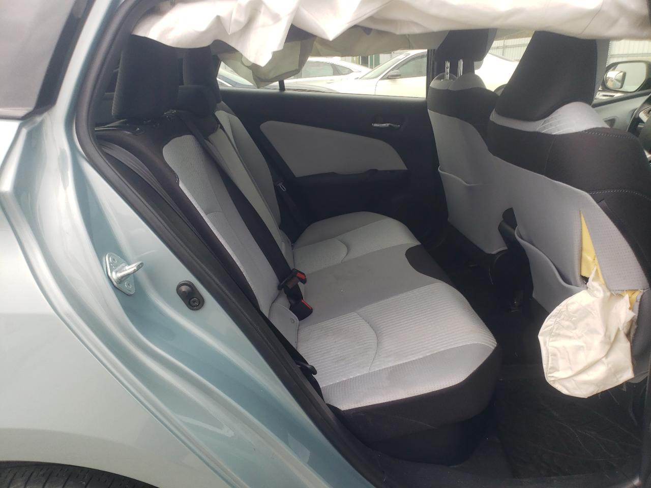 Photo 6 from auction – 2016 TOYOTA PRIUS with VIN JTDKARFU8G3527166