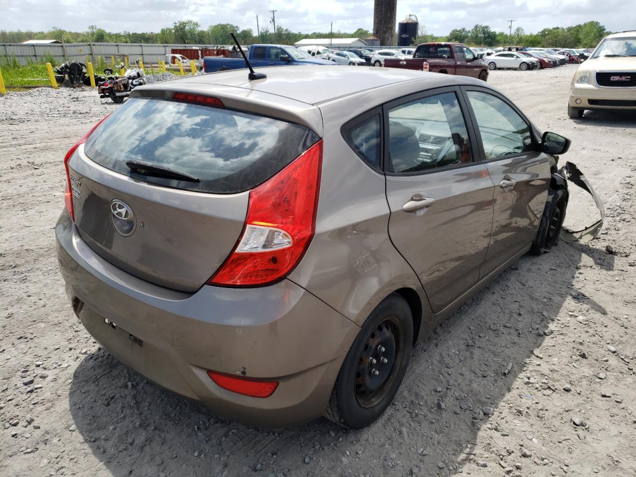 Photo 4 from auction – 2014 HYUNDAI ACCENT GLS with VIN KMHCT5AE8EU147027