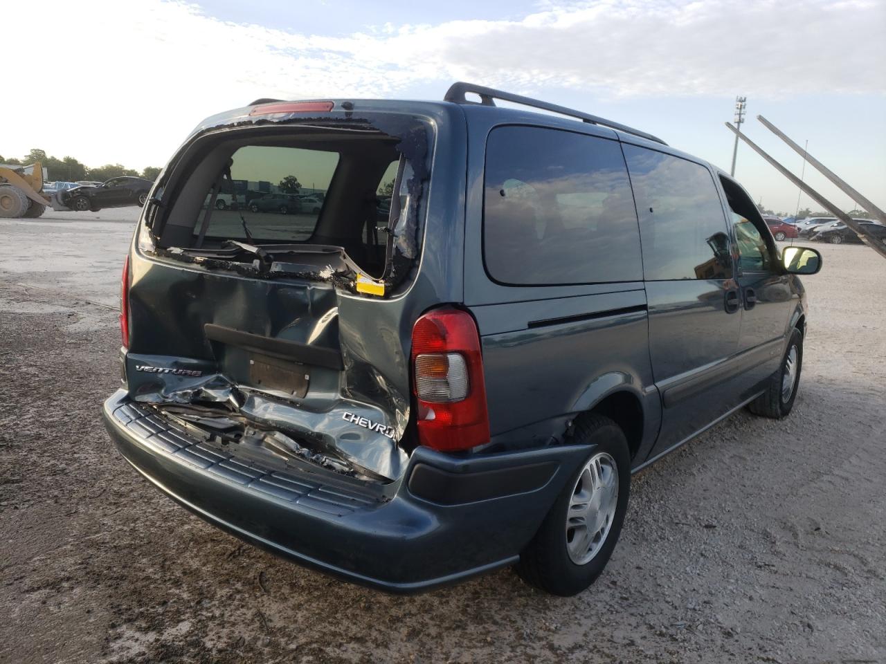 Photo 4 from auction – 2005 CHEVROLET VENTURE LS with VIN 1GNDV23E45D123085