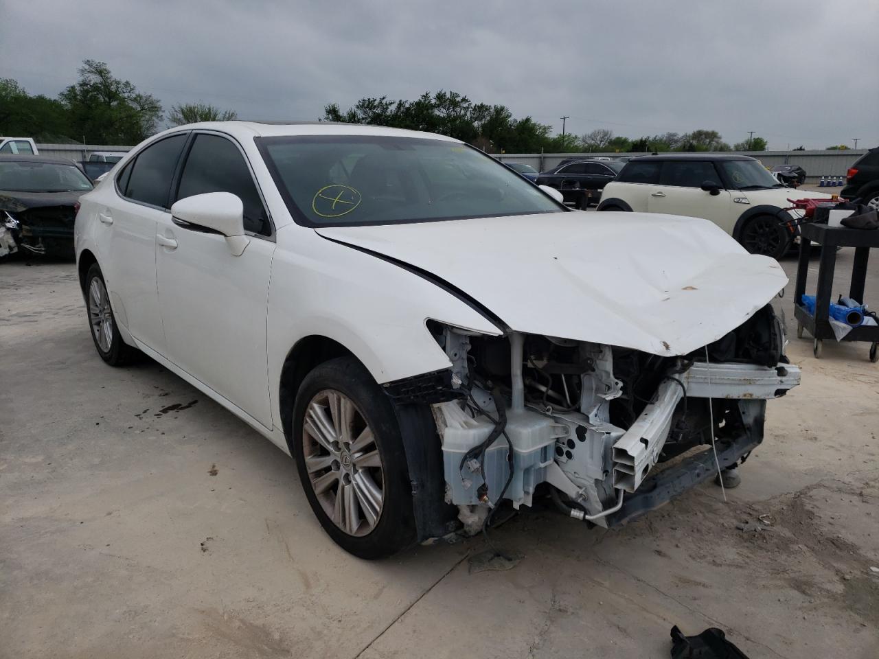 LEXUS ES 350 2015 z numerem VIN JTHBK1GG3F2171400 - Zdjęcie z aukcji