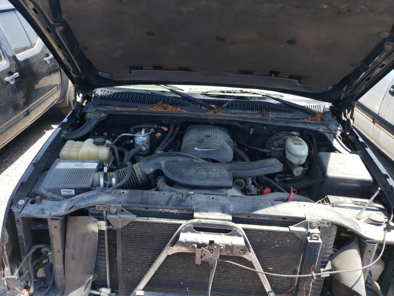 Photo 7 from auction – 2003 CHEVROLET AVALANCHE with VIN 3GNEC13T73G150820
