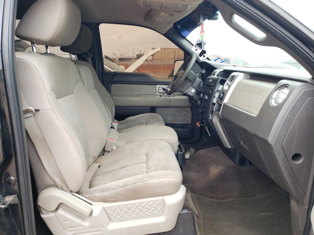 Photo 5 from auction – 2010 FORD F150 SUPER with VIN 1FTEW1C84AFA15157