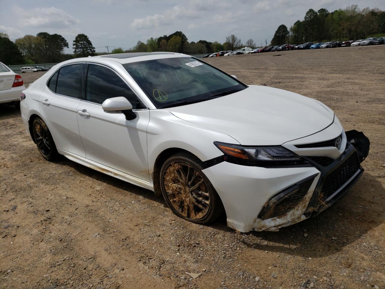 TOYOTA CAMRY XSE 2022 with VIN 4T1K31AK9NU577255 - Photo from auction