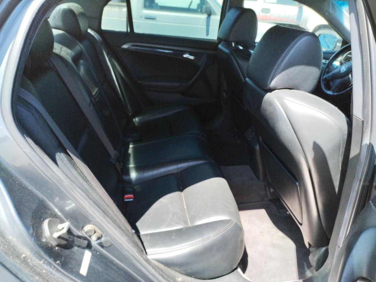 Photo 6 from auction – 2004 ACURA TL with VIN 19UUA66214A050854