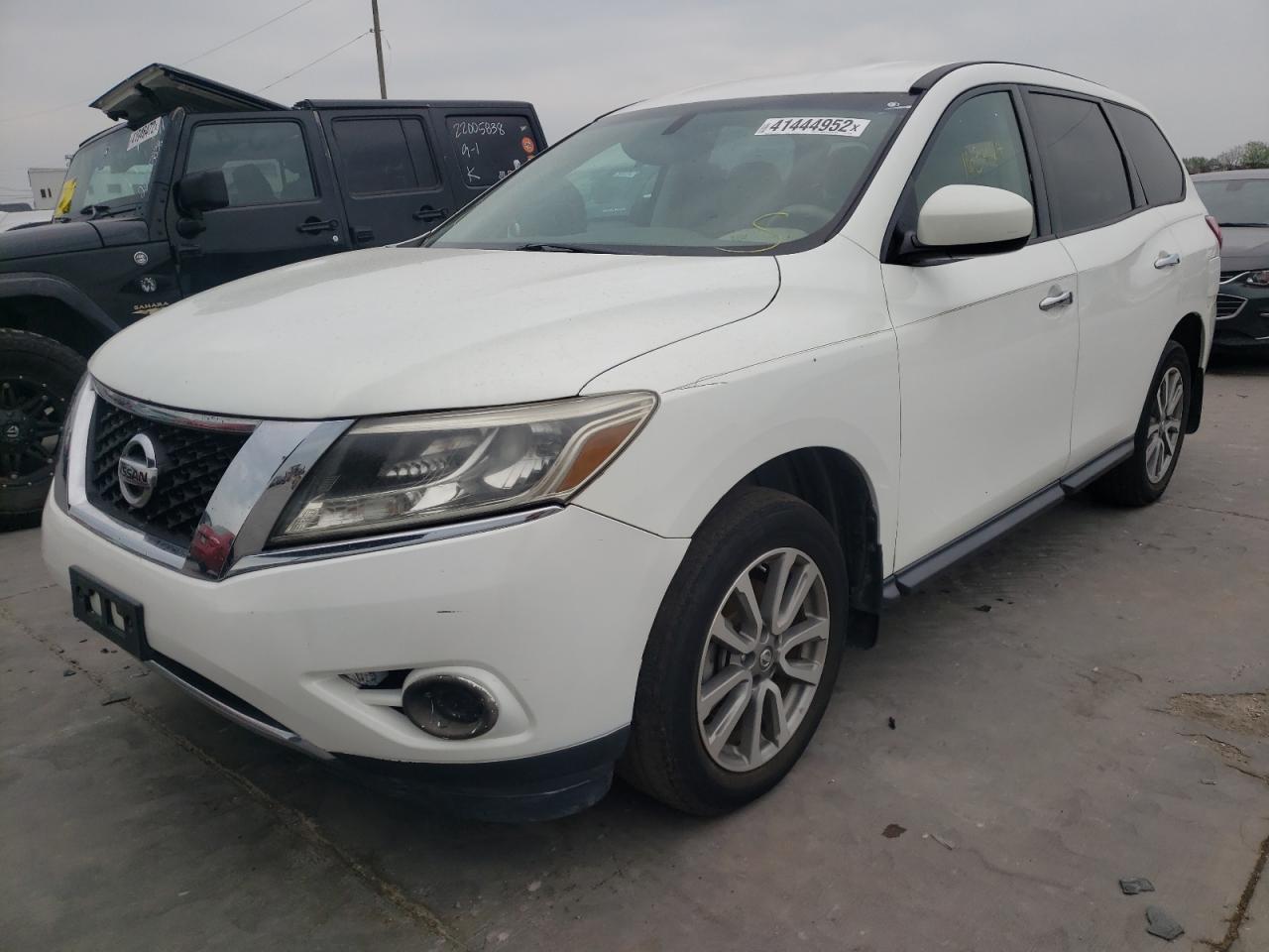 Photo 2 from auction – 2013 NISSAN PATHFINDER with VIN 5N1AR2MN2DC641288
