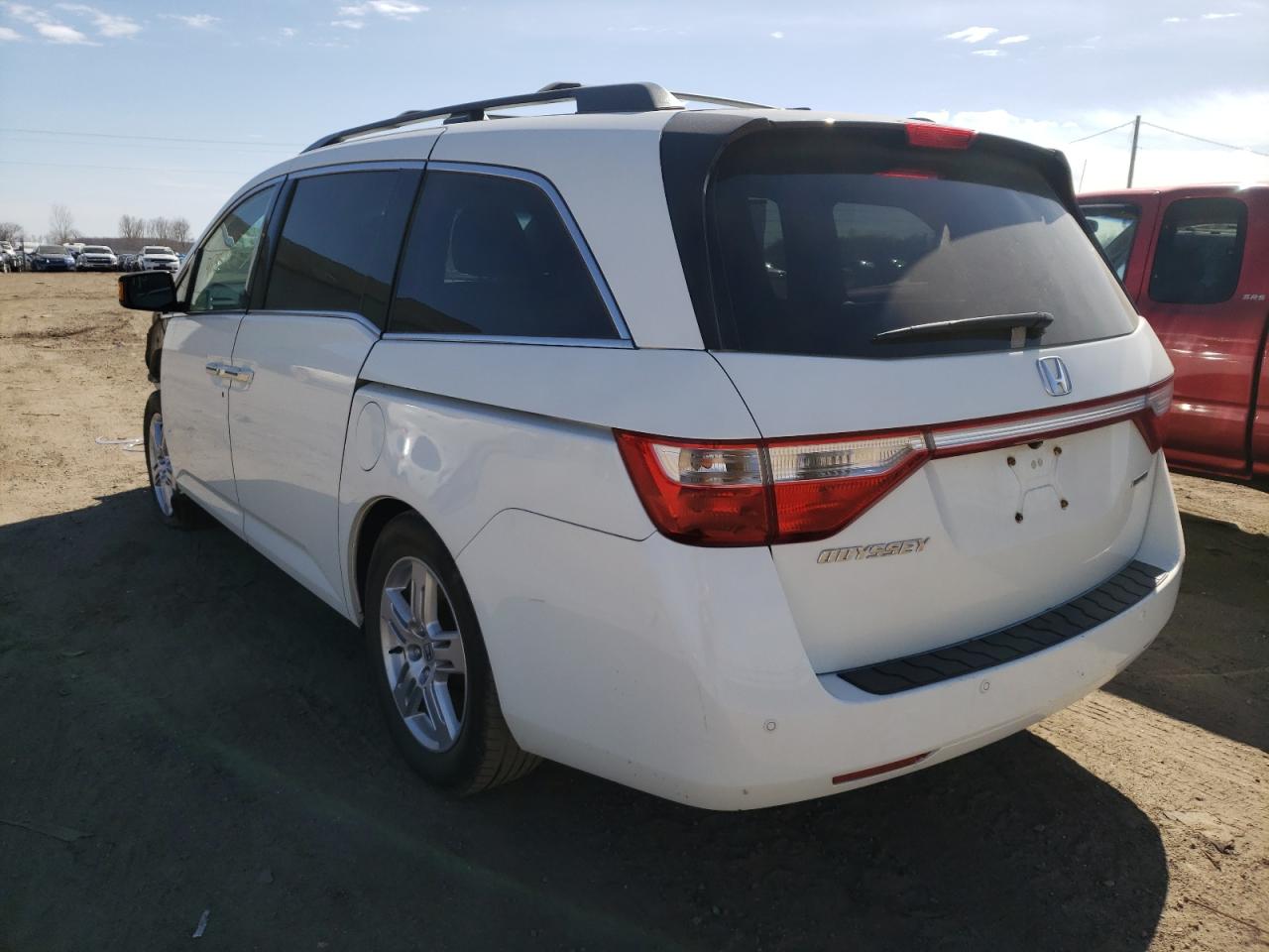 Photo 3 from auction – 2011 HONDA ODYSSEY TO with VIN 5FNRL5H99BB089022