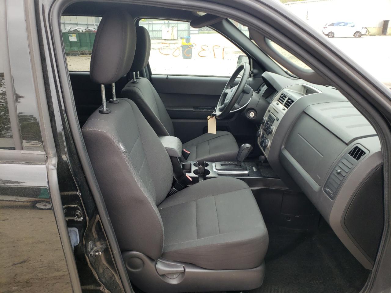 Photo 5 from auction – 2012 FORD ESCAPE XLT with VIN 1FMCU9DG7CKC70733