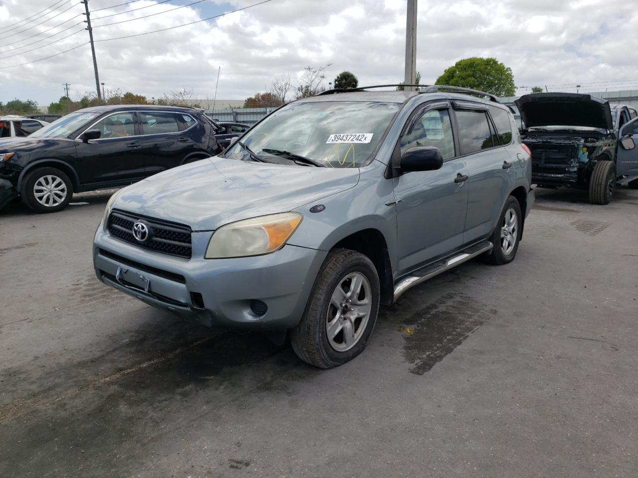 Photo 2 from auction – 2007 TOYOTA RAV4 with VIN JTMZD33V975067892