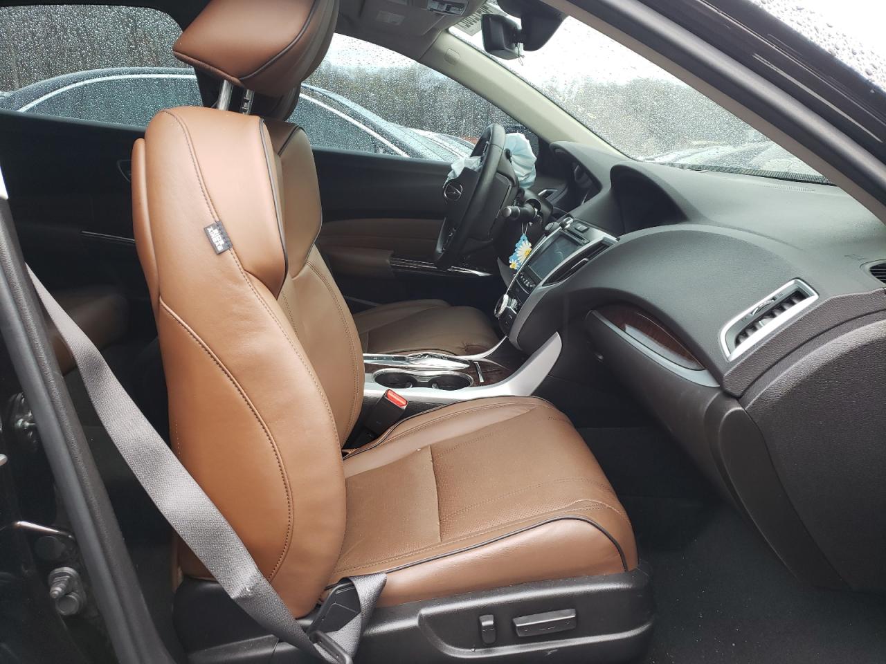 Photo 5 from auction – 2018 ACURA TLX TECH with VIN 19UUB2F53JA009587