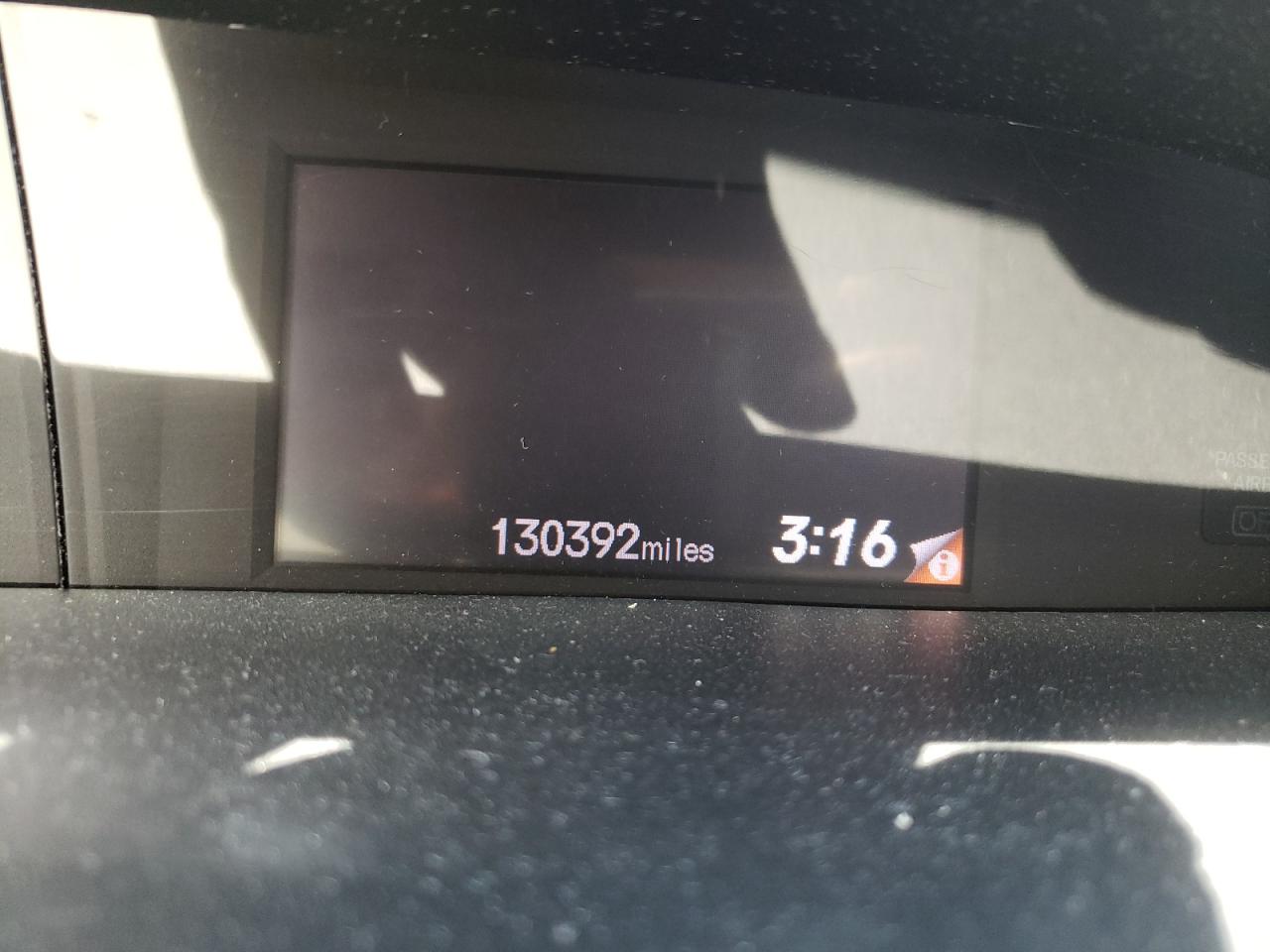 Photo 8 from auction – 2012 HONDA CIVIC LX with VIN 19XFB2F50CE311264