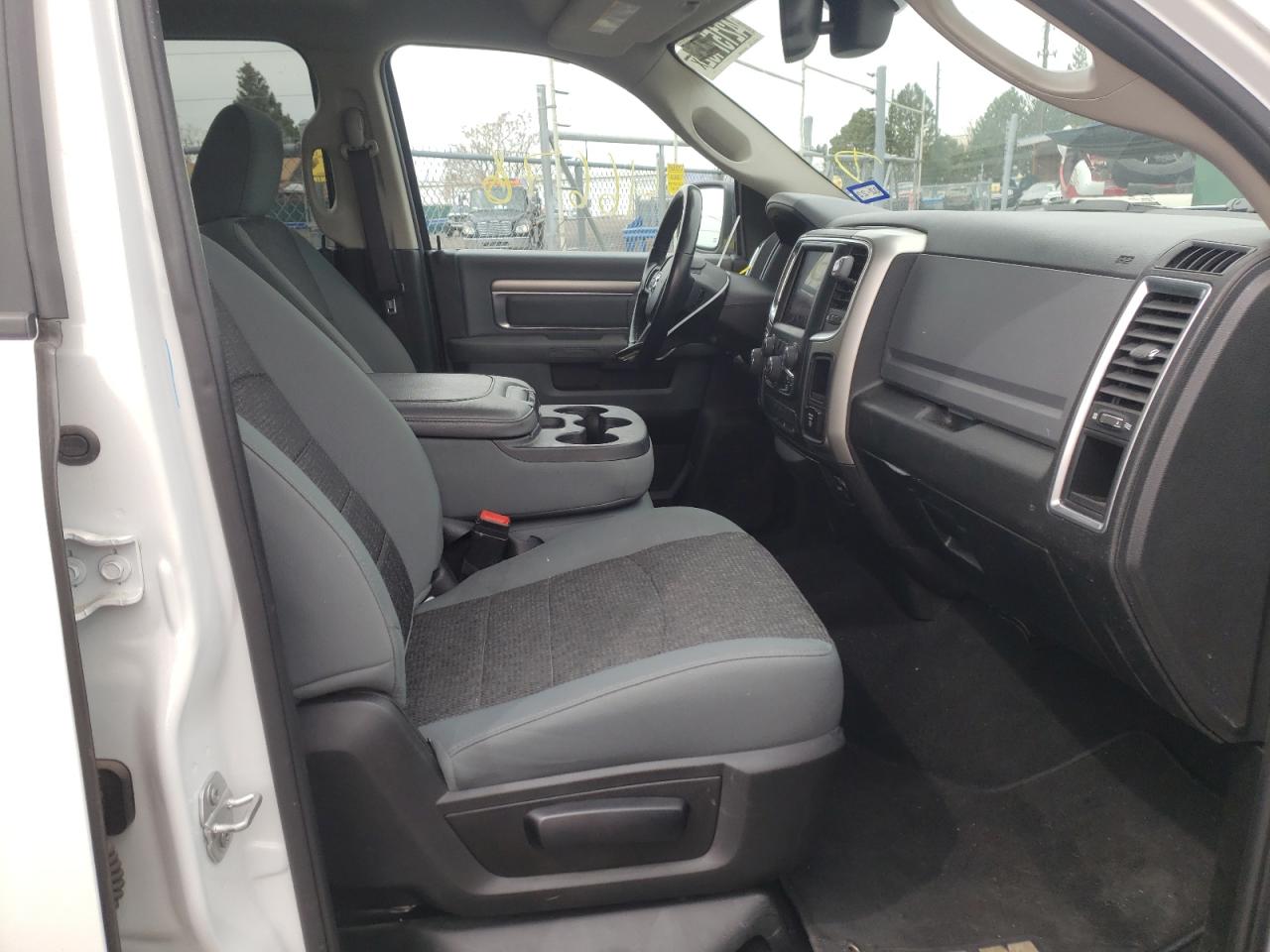 Photo 5 from auction – 2020 RAM 1500 CLASS with VIN 3C6RR7LT1LG152632