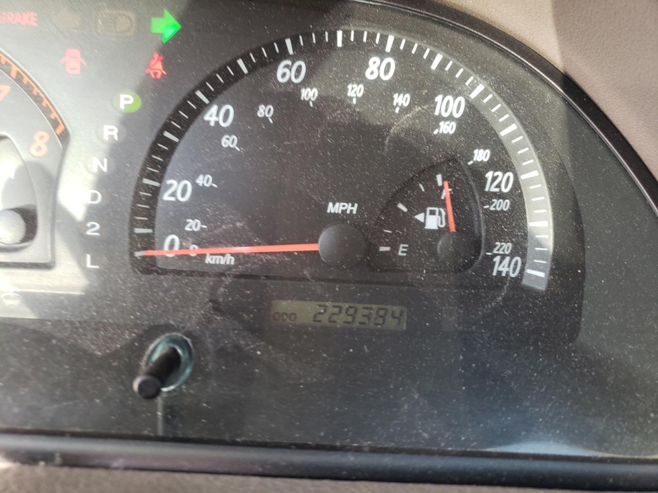 Photo 8 from auction – 2002 TOYOTA CAMRY LE with VIN JTDBE32K720050276